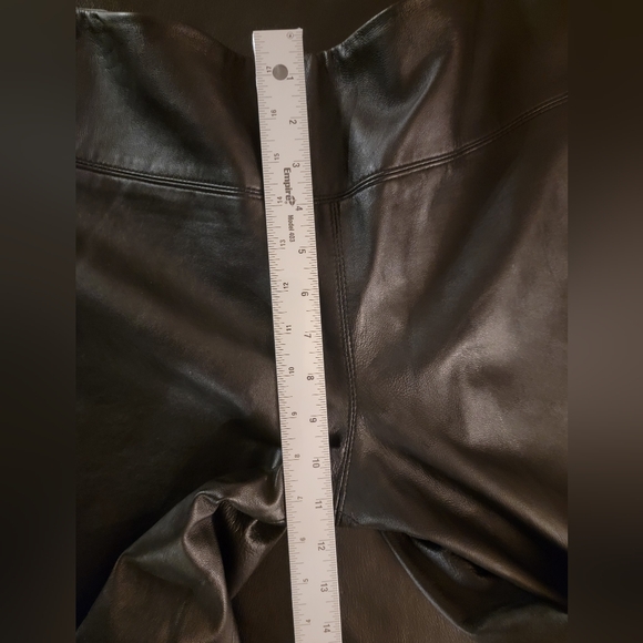 Express Vintage Genuine Leather Black Ladies Pants Size 13/14 PRE-OWNED - Picture 16 of 16